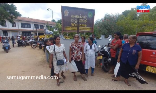 நலன்புரி உதவித் திட்ட பதிவுகளில் முறைகேடு; யாழ்ப்பாணத்திலும் மக்கள் அதிருப்தி! samugammedia 